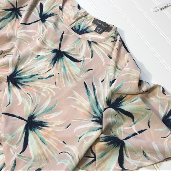 PRIMARK | Floral Flutter Sleeve Blouse - Picture 2 of 3